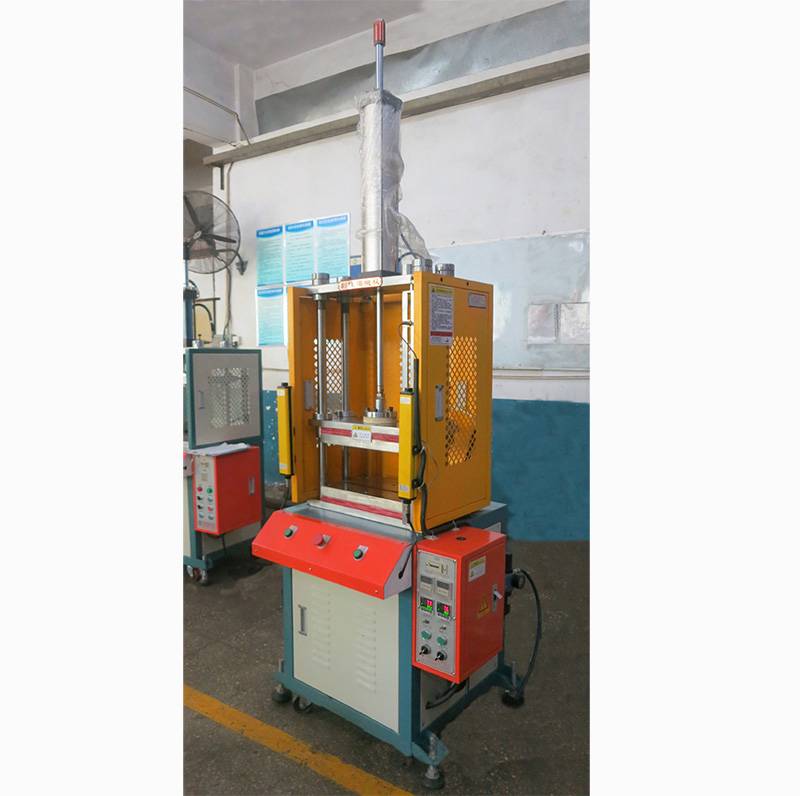 ���������ӟቺ�C